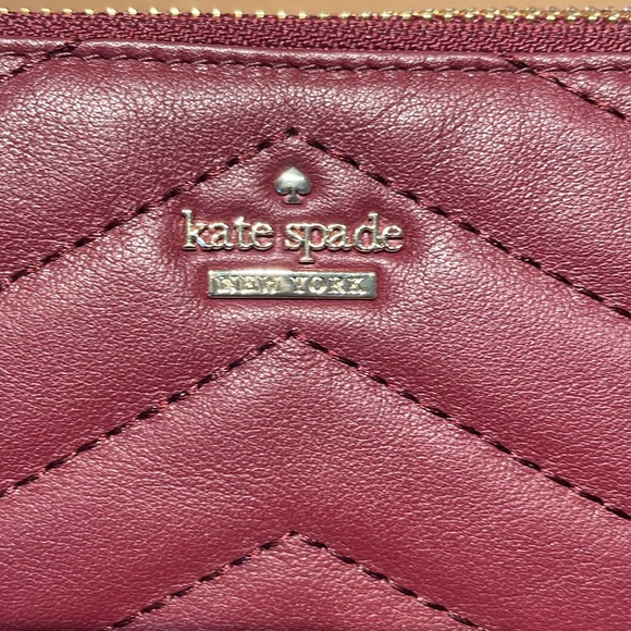 Kate Spade Quilted Leather Extra Large Wristlet/Clutch - Picture 2 of 5